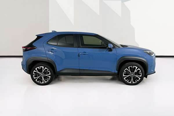 2024 Toyota YARIS CROSS URBAN HYBRID (AWD) MXPJ15R
