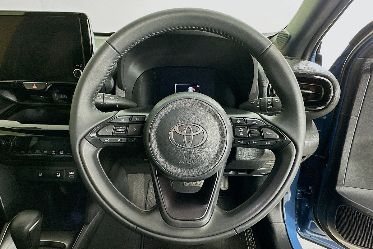 2024 Toyota YARIS CROSS URBAN HYBRID (AWD) MXPJ15R