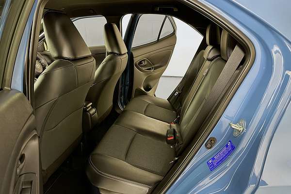 2024 Toyota YARIS CROSS URBAN HYBRID (AWD) MXPJ15R