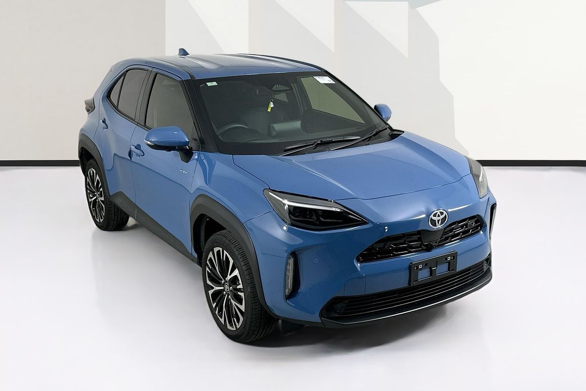 2024 Toyota YARIS CROSS URBAN HYBRID (AWD) MXPJ15R
