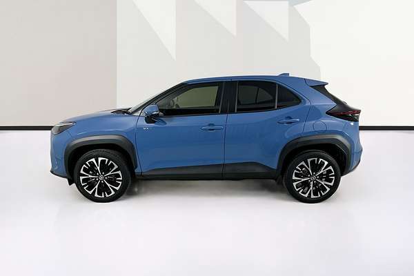 2024 Toyota YARIS CROSS URBAN HYBRID (AWD) MXPJ15R