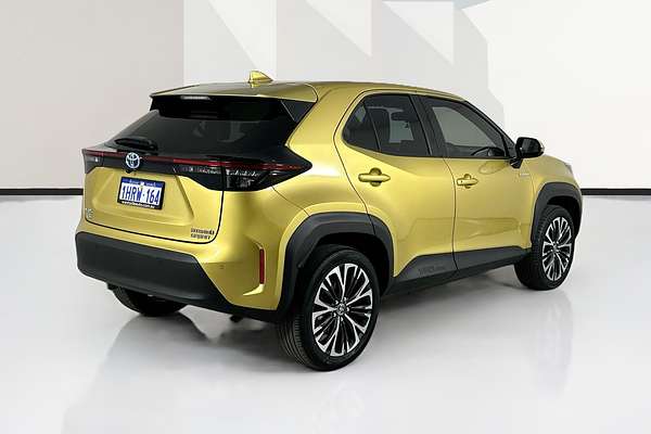 2022 Toyota YARIS CROSS URBAN HYBRID (AWD) MXPJ15R