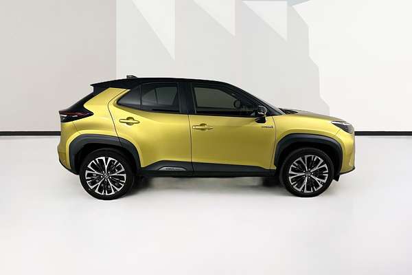 2024 Toyota YARIS CROSS Urban MXPJ10R