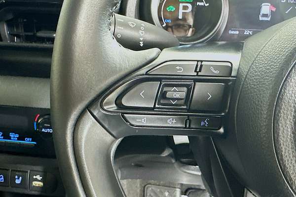 2022 Toyota YARIS CROSS URBAN HYBRID (AWD) MXPJ15R