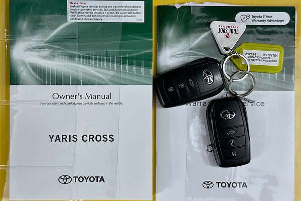 2022 Toyota YARIS CROSS URBAN HYBRID (AWD) MXPJ15R