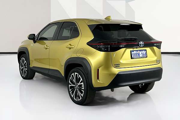 2022 Toyota YARIS CROSS URBAN HYBRID (AWD) MXPJ15R
