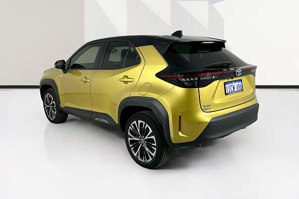 2024 Toyota YARIS CROSS Urban MXPJ10R