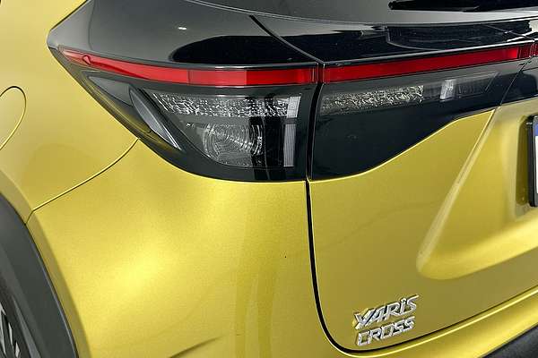 2022 Toyota YARIS CROSS URBAN HYBRID (AWD) MXPJ15R