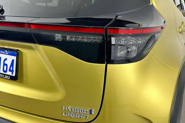 2022 Toyota YARIS CROSS URBAN HYBRID (AWD) MXPJ15R