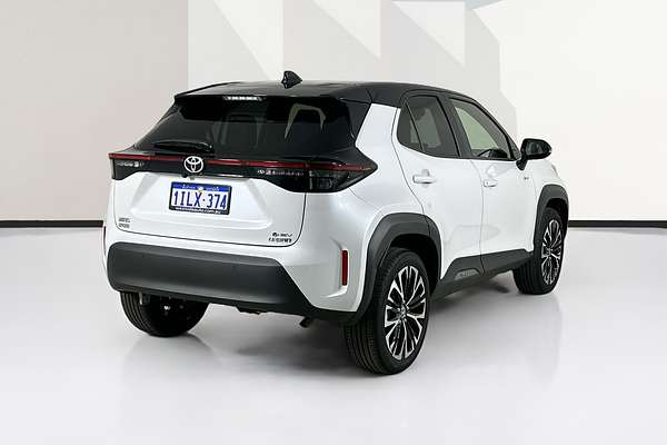 2024 Toyota YARIS CROSS URBAN HYBRID (AWD) MXPJ15R