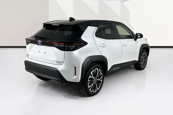 2023 Toyota YARIS CROSS URBAN HYBRID MXPJ10R