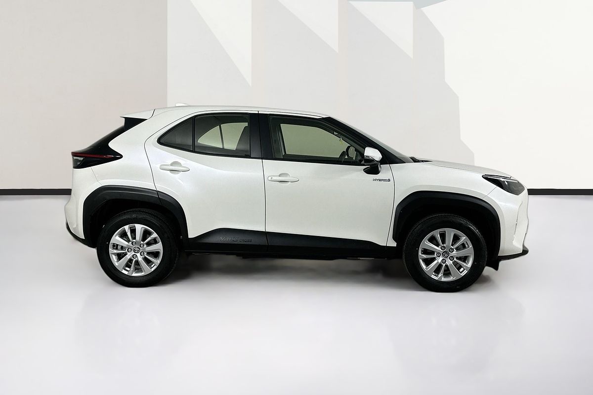 2022 Toyota YARIS CROSS GX HYBRID (AWD) MXPJ15R
