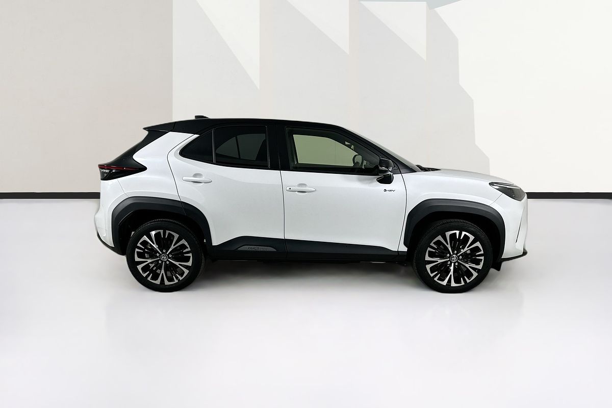 2024 Toyota YARIS CROSS URBAN HYBRID (AWD) MXPJ15R