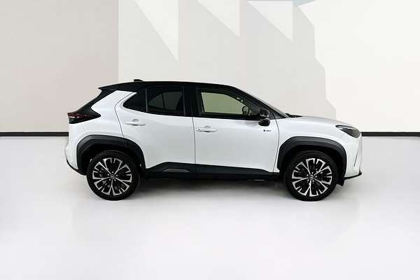 2024 Toyota YARIS CROSS URBAN HYBRID (AWD) MXPJ15R