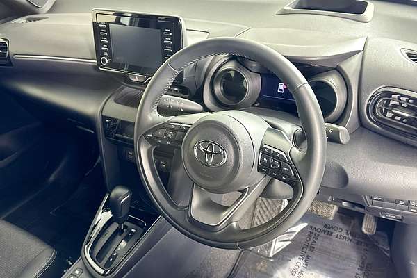 2023 Toyota YARIS CROSS URBAN HYBRID MXPJ10R