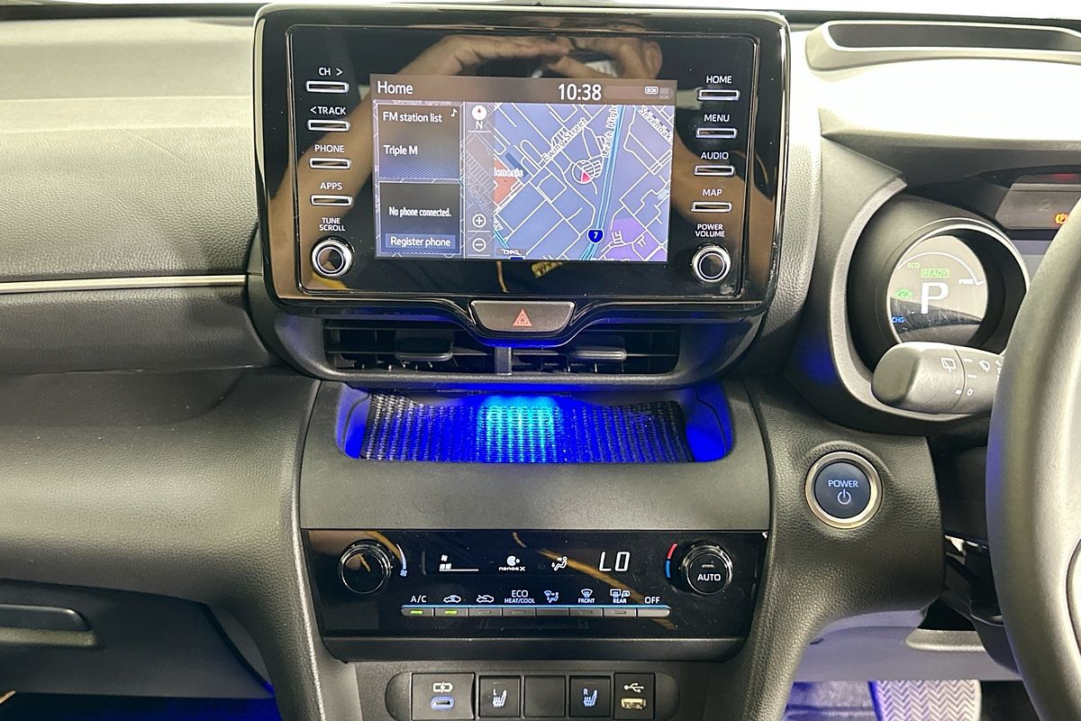 2023 Toyota YARIS CROSS URBAN HYBRID MXPJ10R