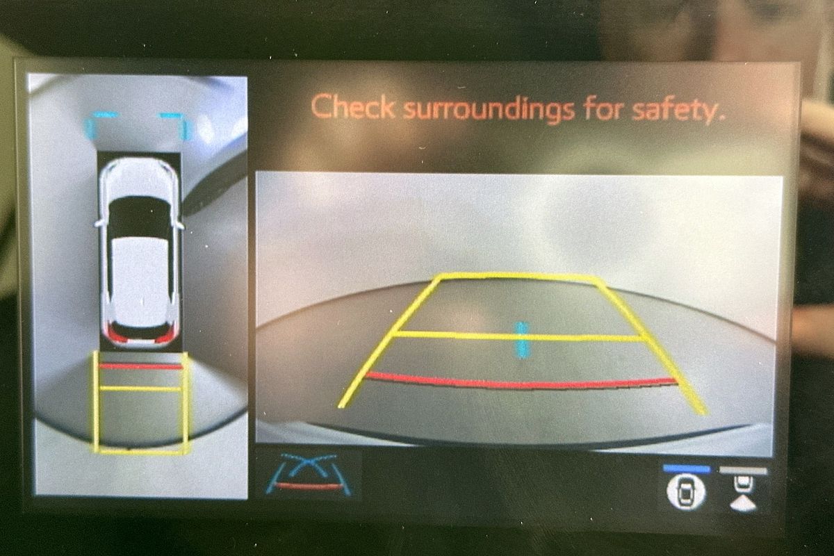 2023 Toyota YARIS CROSS URBAN HYBRID MXPJ10R