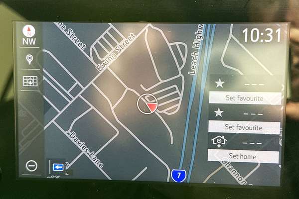 2023 Toyota YARIS CROSS URBAN HYBRID MXPJ10R