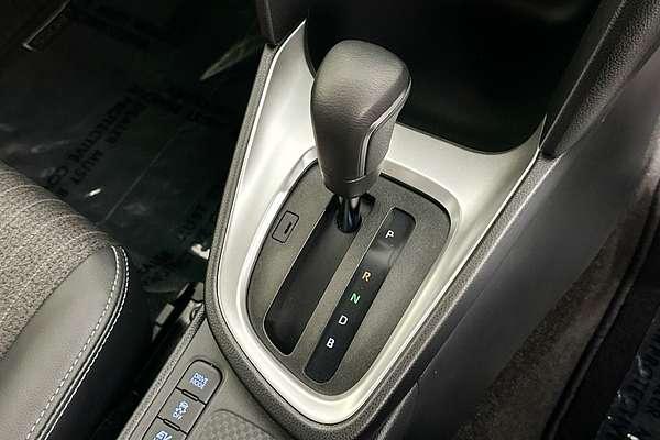 2023 Toyota YARIS CROSS URBAN HYBRID MXPJ10R