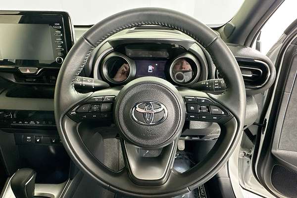 2023 Toyota YARIS CROSS URBAN HYBRID MXPJ10R