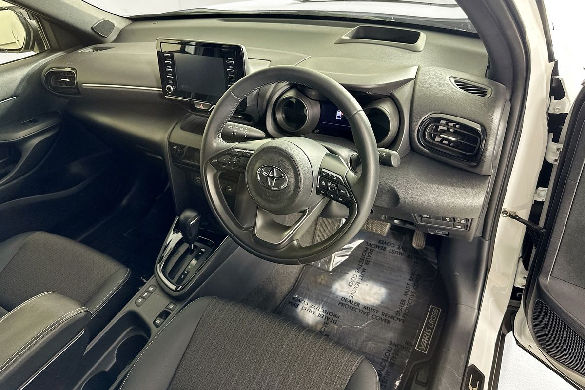 2023 Toyota YARIS CROSS URBAN HYBRID MXPJ10R