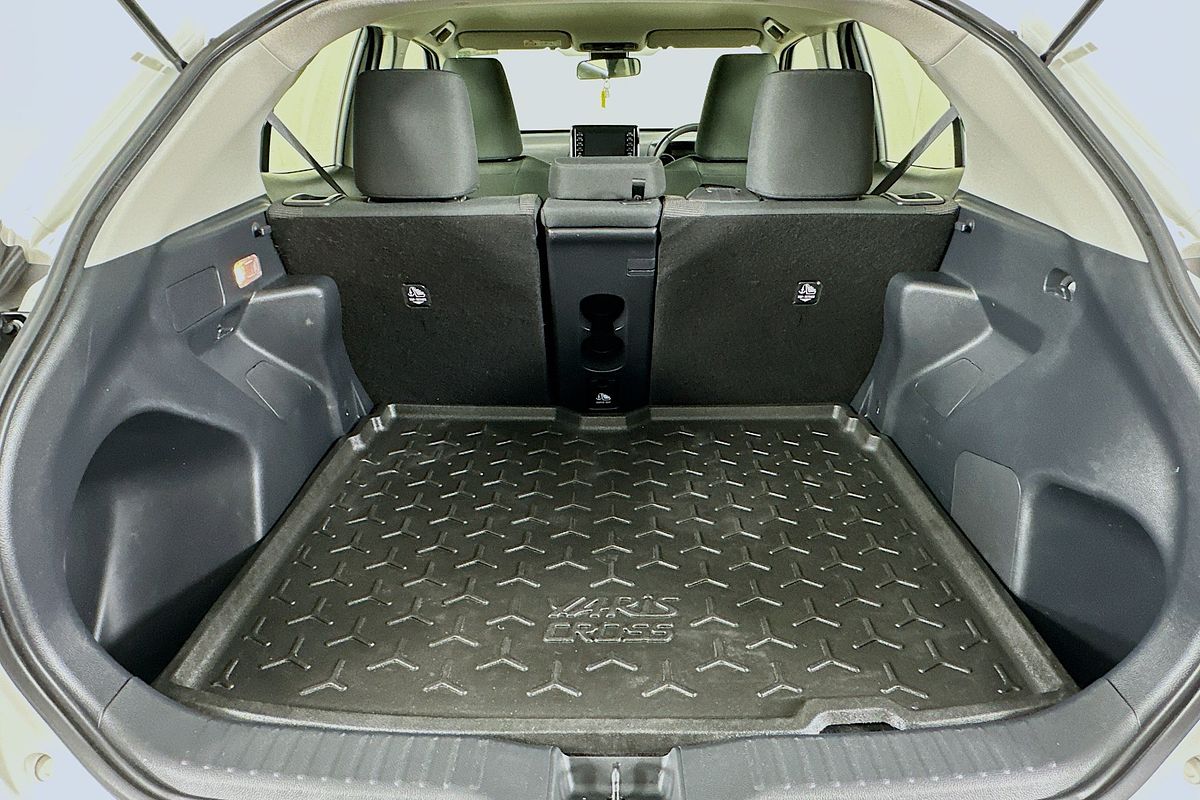 2022 Toyota YARIS CROSS GX HYBRID (AWD) MXPJ15R