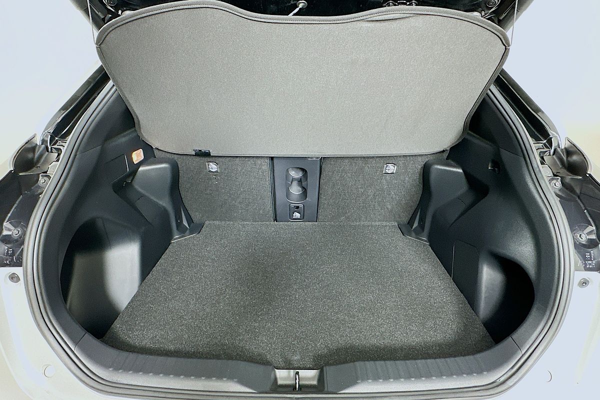2024 Toyota YARIS CROSS URBAN HYBRID (AWD) MXPJ15R