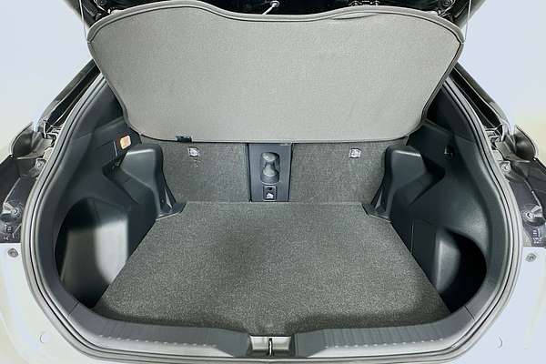2024 Toyota YARIS CROSS URBAN HYBRID (AWD) MXPJ15R