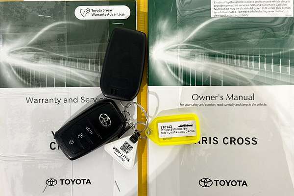 2023 Toyota YARIS CROSS URBAN HYBRID MXPJ10R