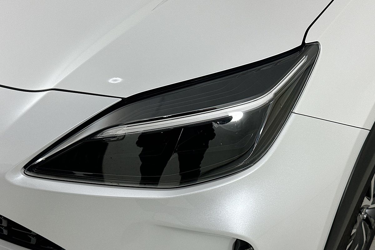 2023 Toyota YARIS CROSS URBAN HYBRID MXPJ10R