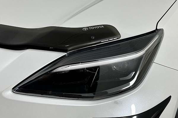 2023 Toyota YARIS CROSS URBAN HYBRID MXPJ10R