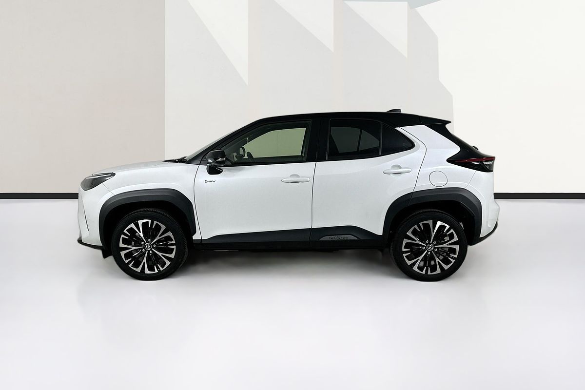 2024 Toyota YARIS CROSS URBAN HYBRID (AWD) MXPJ15R