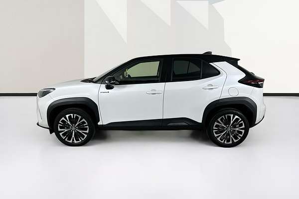 2023 Toyota YARIS CROSS URBAN HYBRID MXPJ10R
