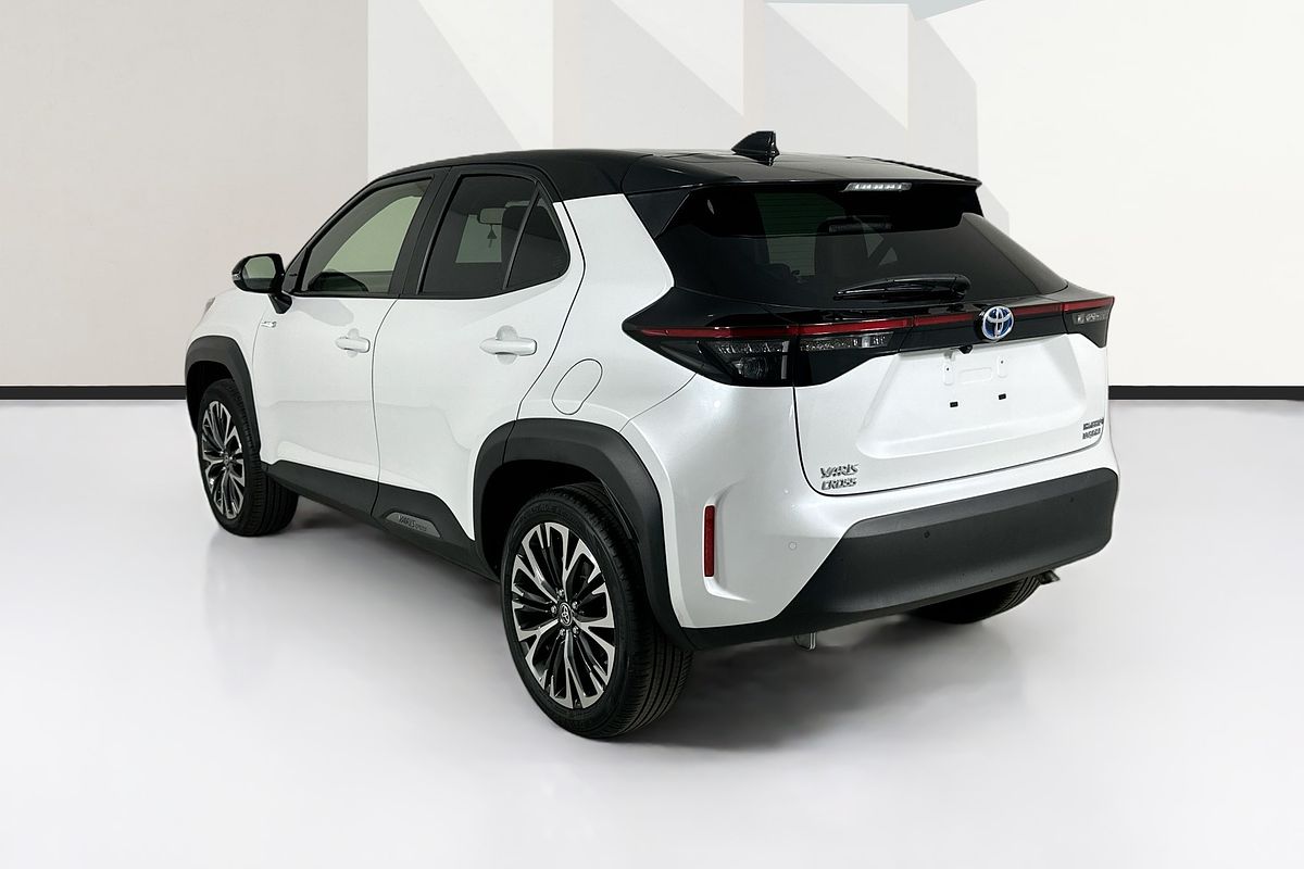 2023 Toyota YARIS CROSS URBAN HYBRID MXPJ10R