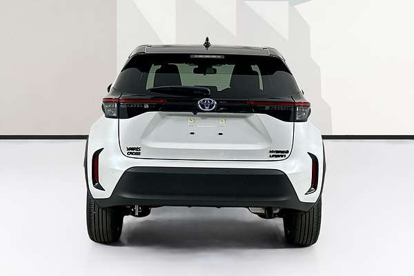 2023 Toyota YARIS CROSS URBAN HYBRID MXPJ10R