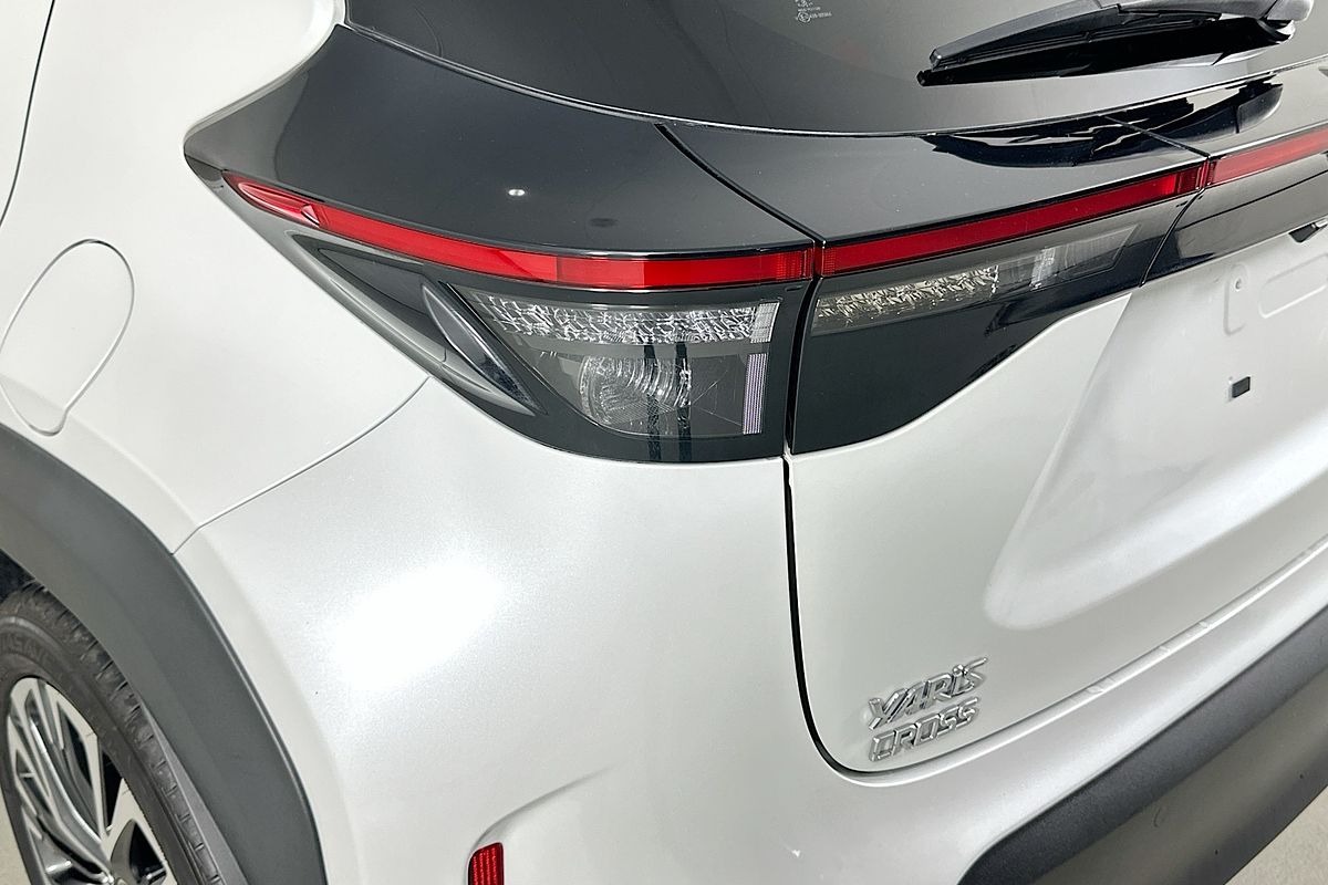 2023 Toyota YARIS CROSS URBAN HYBRID MXPJ10R