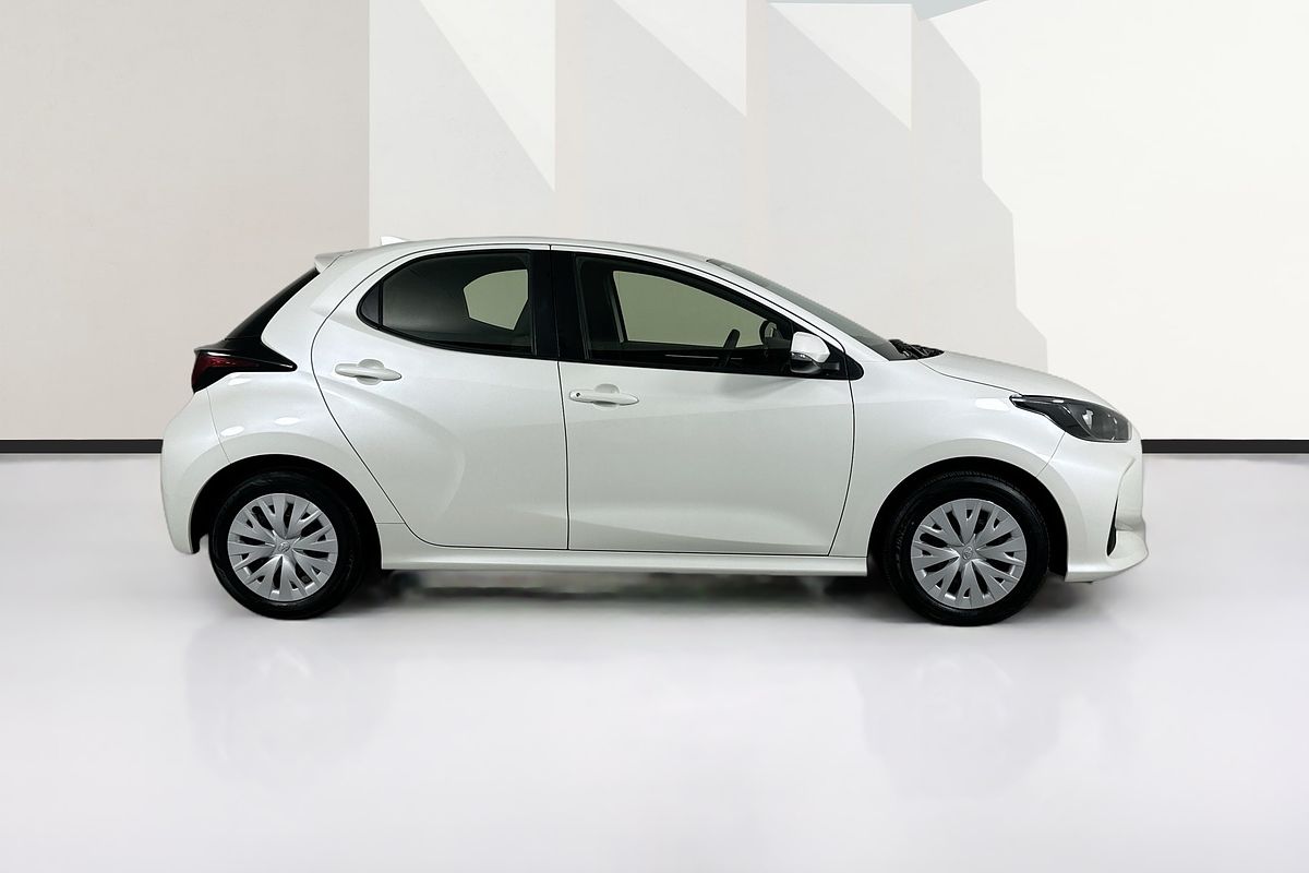 2021 Toyota YARIS ASCENT SPORT MXPA10R