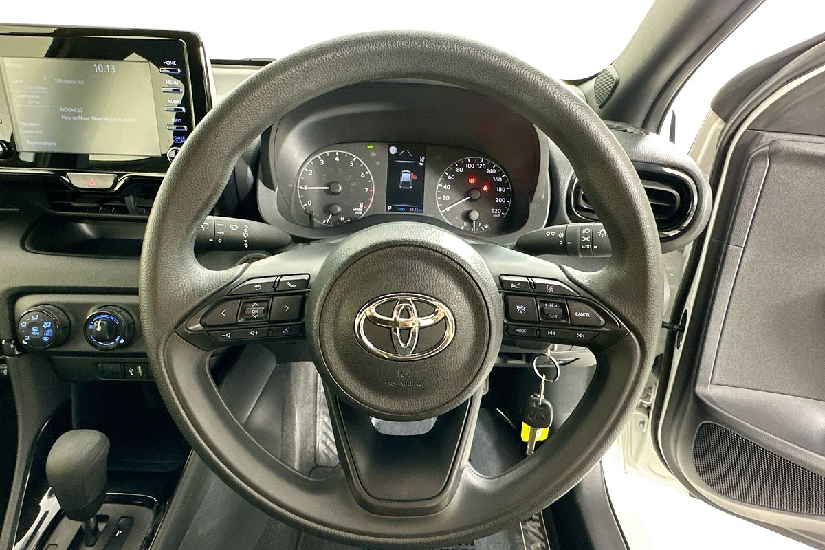 2021 Toyota YARIS ASCENT SPORT MXPA10R