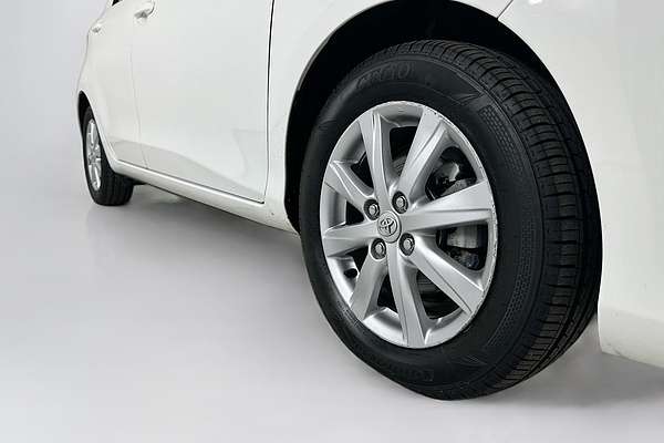 2013 Toyota YARIS YRX NCP131R