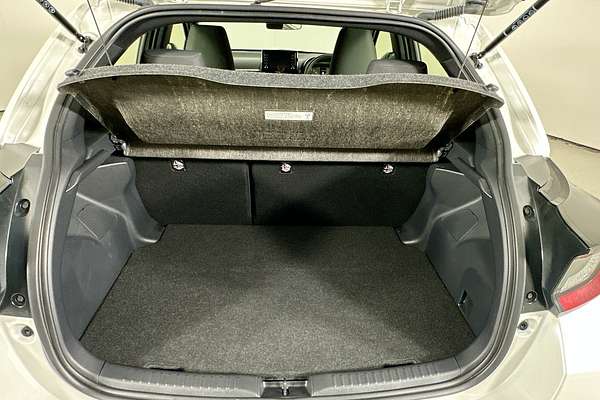 2021 Toyota YARIS ASCENT SPORT MXPA10R