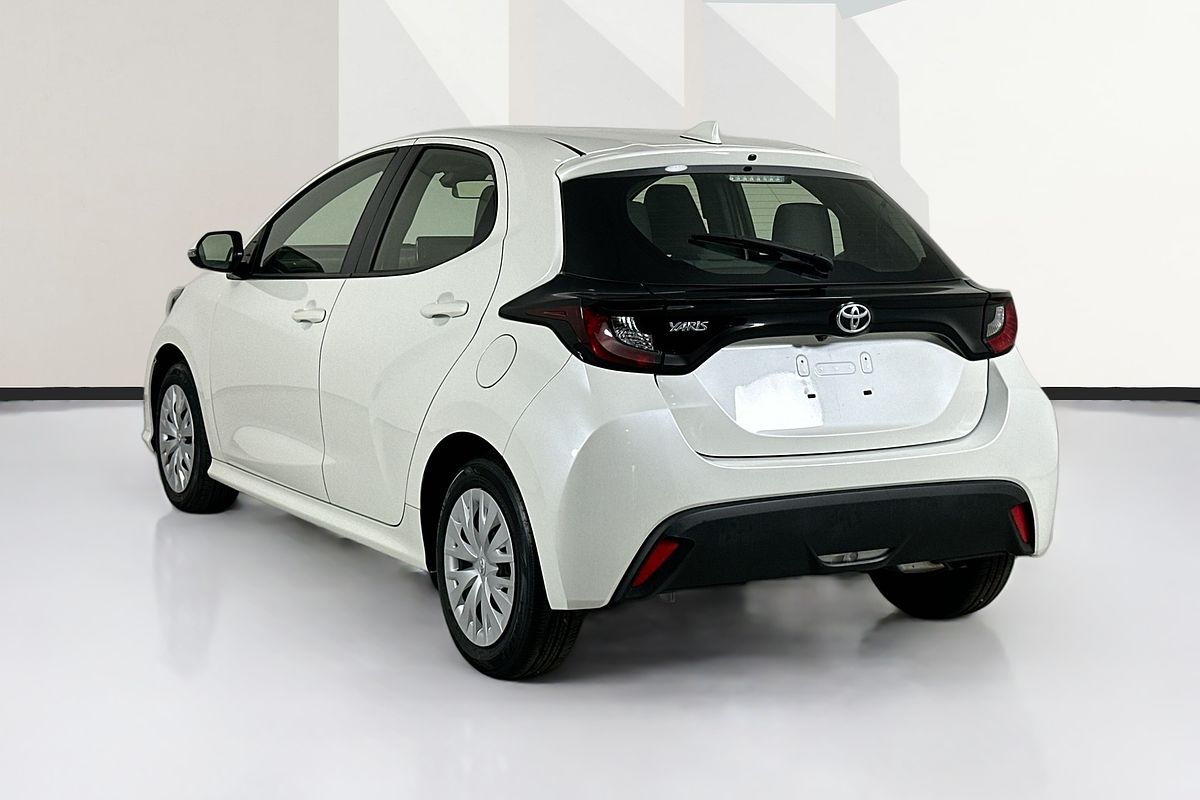 2021 Toyota YARIS ASCENT SPORT MXPA10R