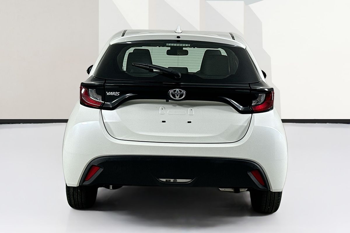 2021 Toyota YARIS ASCENT SPORT MXPA10R