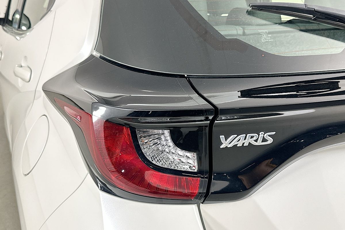 2021 Toyota YARIS ASCENT SPORT MXPA10R