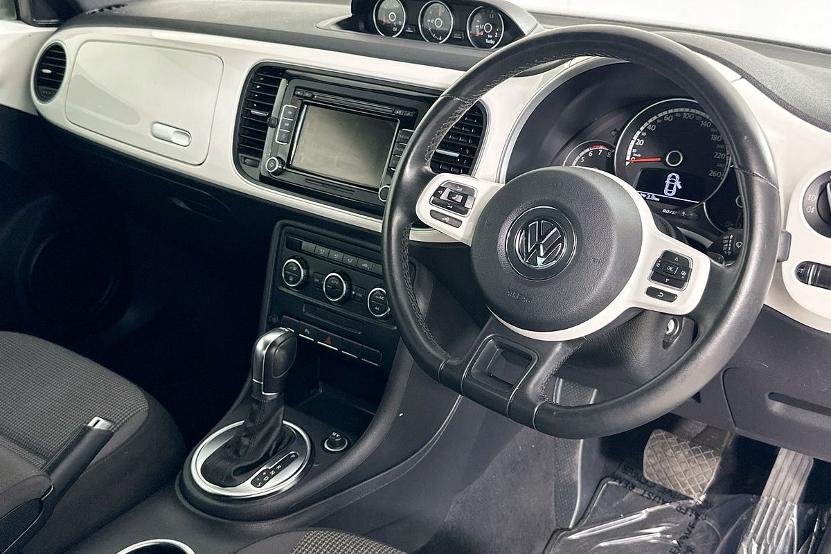 2014 Volkswagen BEETLE  1L
