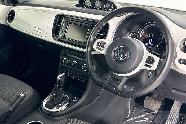 2014 Volkswagen BEETLE  1L