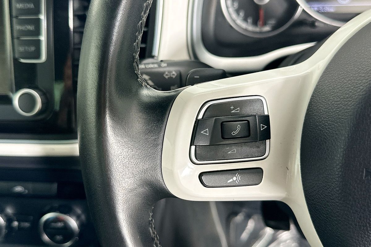 2014 Volkswagen BEETLE  1L