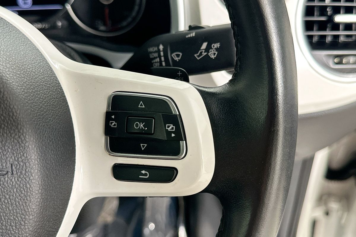 2014 Volkswagen BEETLE  1L