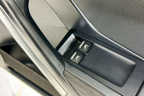 2014 Volkswagen BEETLE  1L