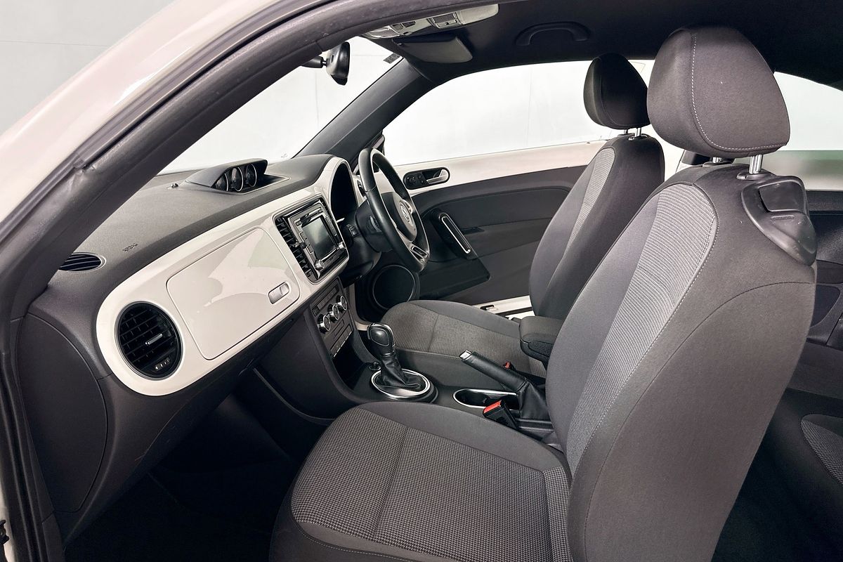 2014 Volkswagen BEETLE  1L
