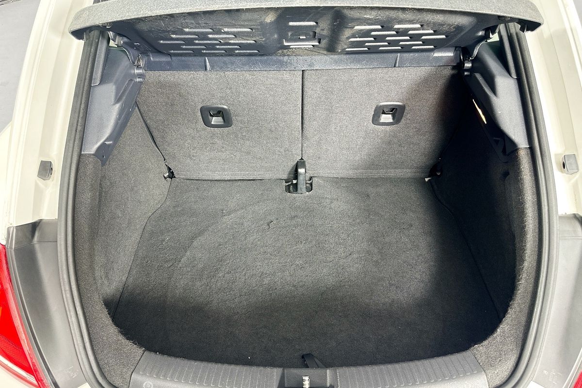 2014 Volkswagen BEETLE  1L